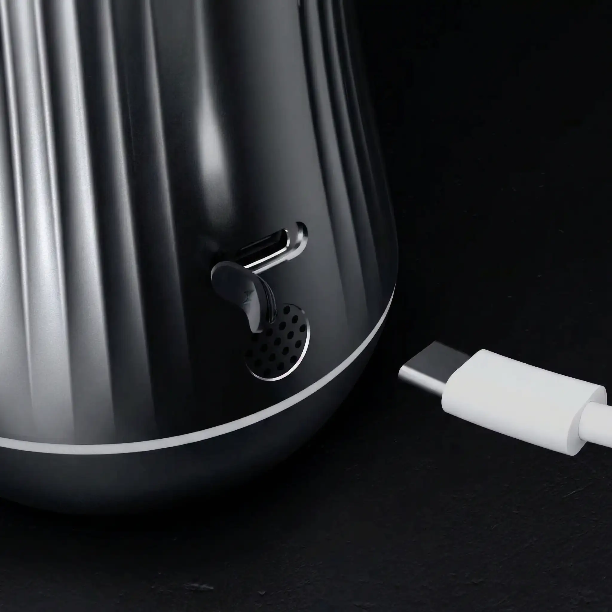 Наскрізна зарядка USB-C нагрівача VOLTA